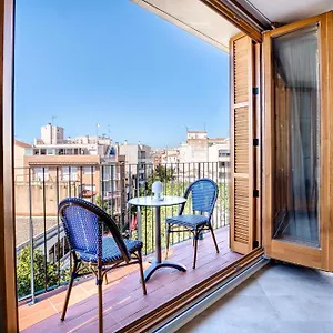 Apartment Chic! By Alegria